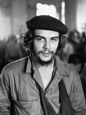 zraněný bojovník za lidská práva Che-Guevara a to se po něm nejmenuje letiště